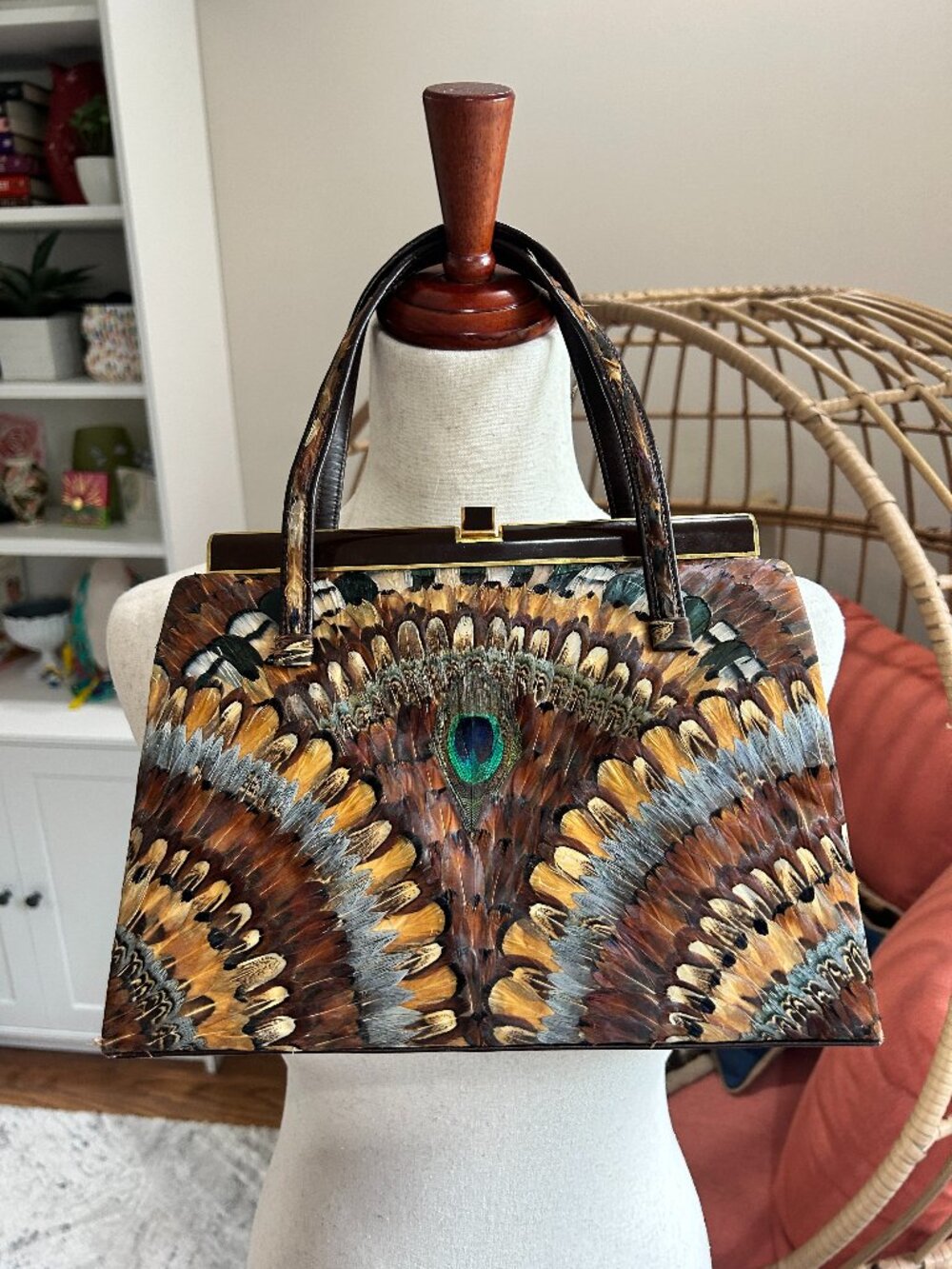 Stunning vintage feather handbag (70's)